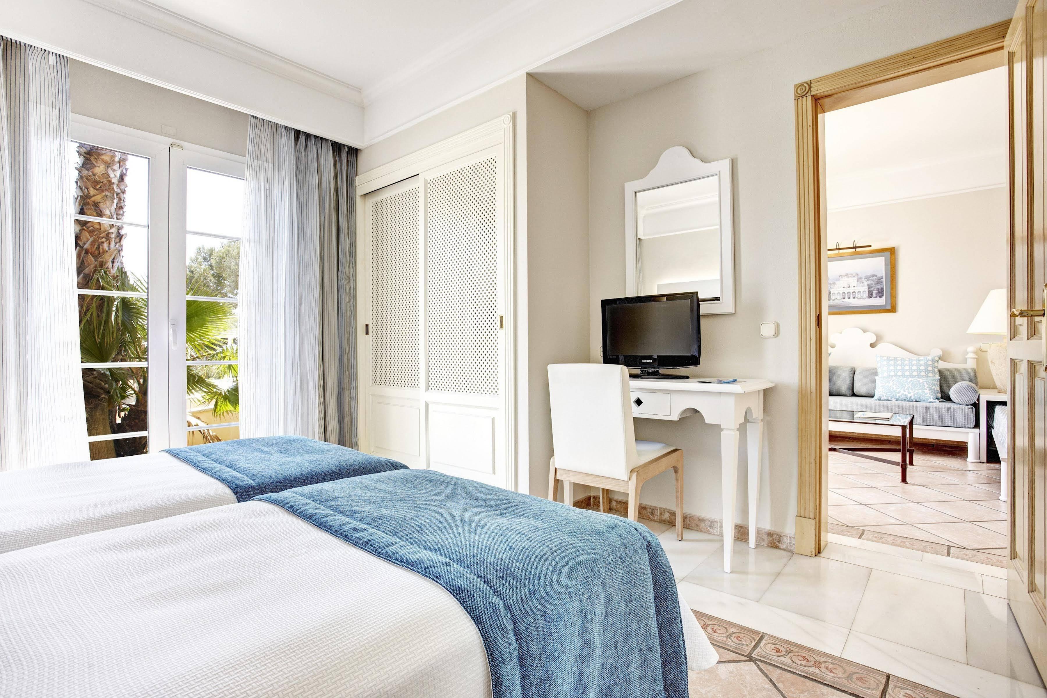 Grupotel Playa Club Son Xoriguer Exteriör bild